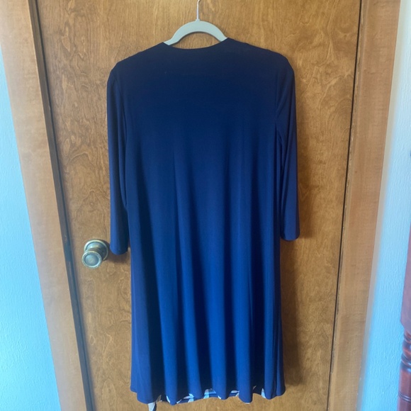 Geo-Patterned Dress with Pleated Navy Shall - Picture 2 of 3